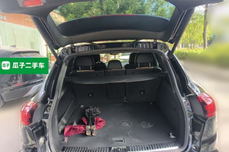 Used Porsche Cayenne 2016 Cayenne 3.0T Trunk