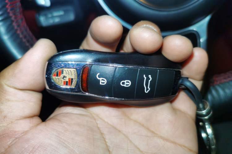 Used Porsche Cayenne 2016 Cayenne 3.0T Vehicle Key