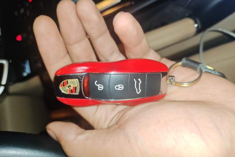 Used Porsche Cayenne 2016 Cayenne 3.0T Vehicle Key