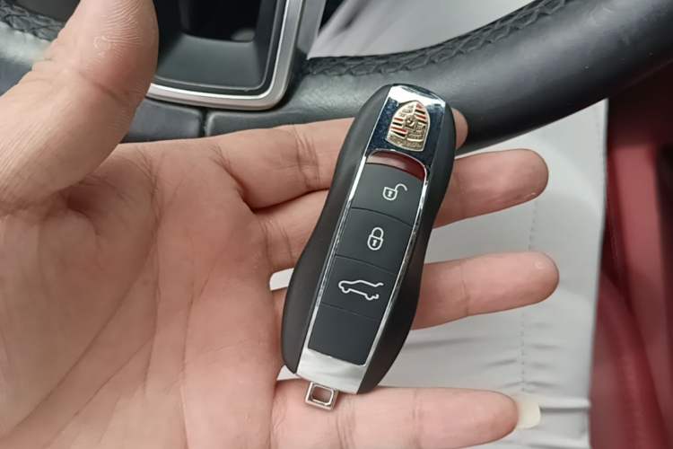 Used Porsche Cayenne 2016 Cayenne 3.0T Vehicle Key