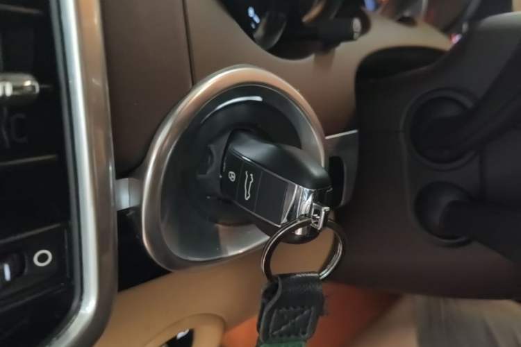 Used Porsche Cayenne 2016 Cayenne 3.0T Vehicle Key