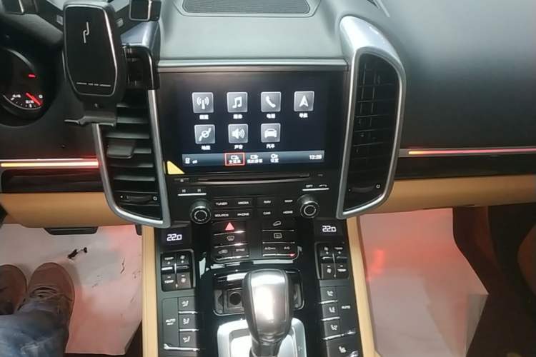Used Porsche Cayenne 2016 Cayenne 3.0T Audio And AC Panel