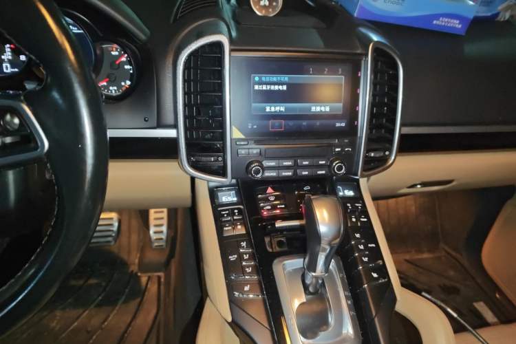 Used Porsche Cayenne 2016 Cayenne 3.0T Audio And AC Panel