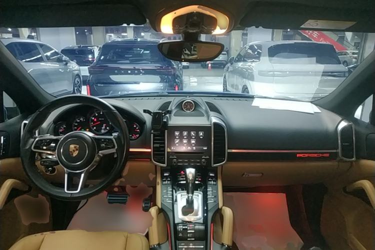 Used Porsche Cayenne 2016 Cayenne 3.0T Center Console