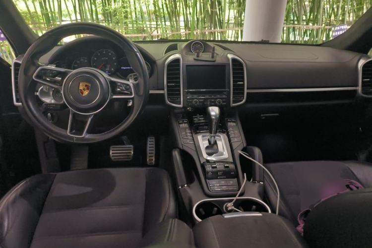 Used Porsche Cayenne 2016 Cayenne GTS 3.6T Center Console