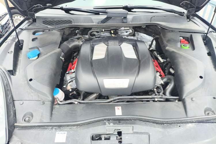 Used Porsche Cayenne 2016 Cayenne 3.0T Engine Bay