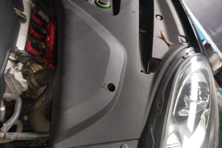 Used Porsche Cayenne 2016 Cayenne 3.0T Engine Bay Left