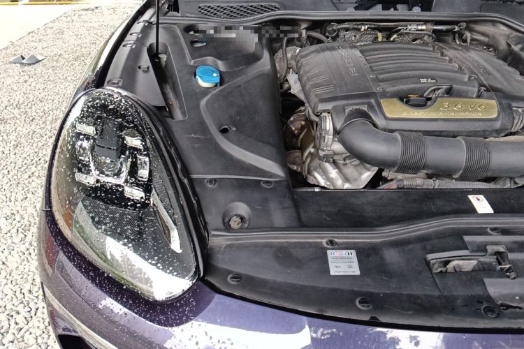 Used Porsche Cayenne  Engine Bay Right