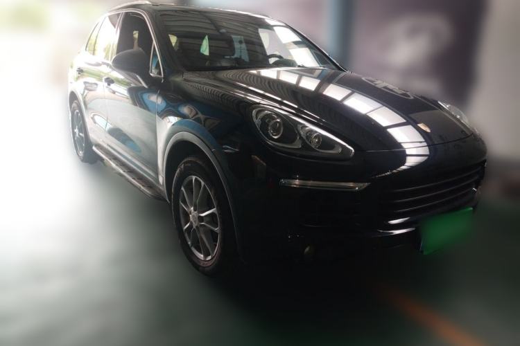 Used Porsche Cayenne 2016 Cayenne 3.0T Front Right 45 Deg
