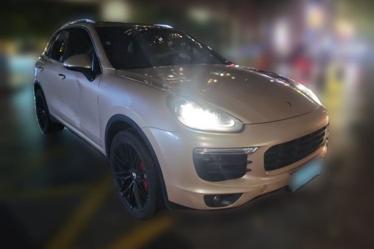 Used Porsche Cayenne 2016 Cayenne 3.0T Front Right 45 Deg