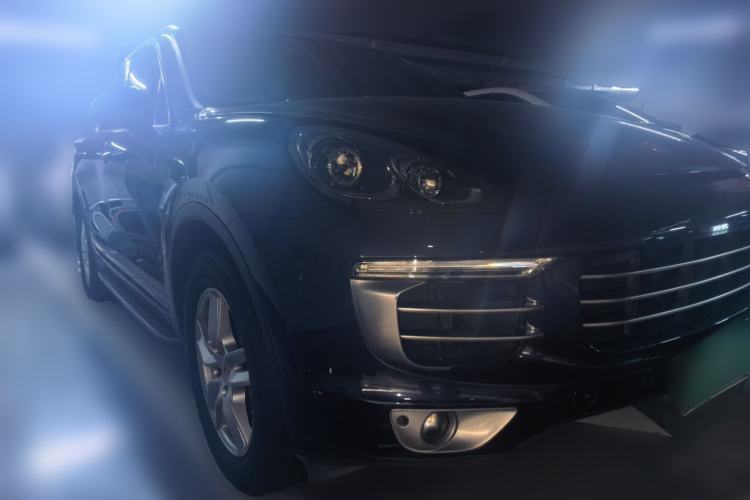Used Porsche Cayenne 2016 Cayenne 3.0T Front Right 45 Deg