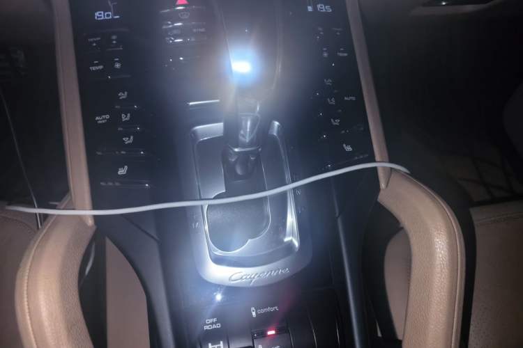 Used Porsche Cayenne 2016 Cayenne 3.0T Gear Lever