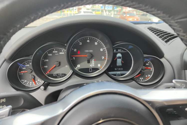 Used Porsche Cayenne 2016 Cayenne 3.0T Instrument Cluster