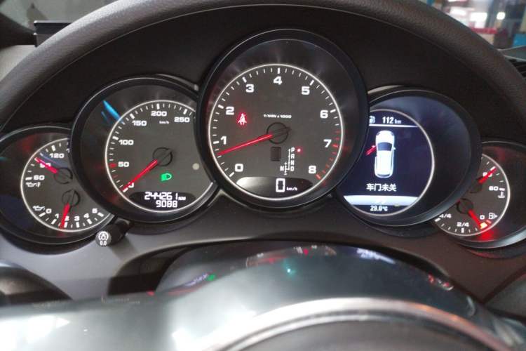 Used Porsche Cayenne 2016 Cayenne 3.0T Instrument Cluster
