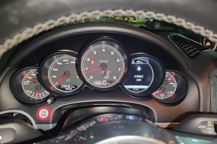 Used Porsche Cayenne 2016 Cayenne 3.0T Instrument Cluster