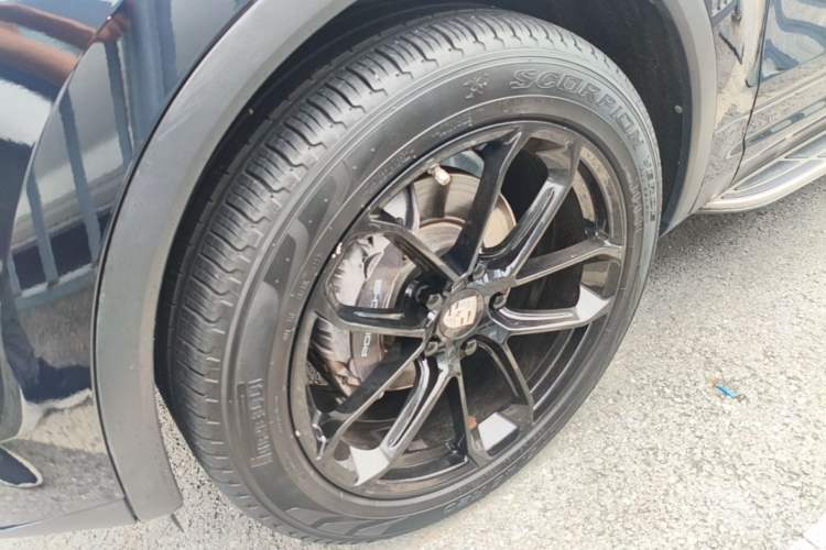 Used Porsche Cayenne 2016 Cayenne 3.0T Left Front Wheel Hub