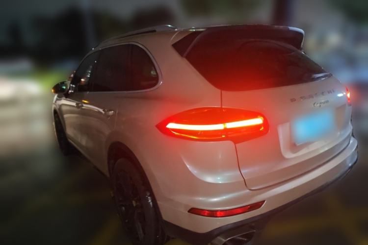 Used Porsche Cayenne 2016 Cayenne 3.0T Rear Left 45 Deg