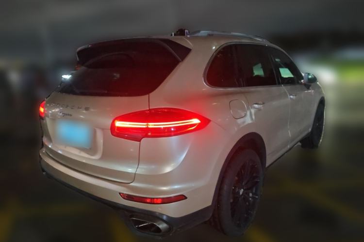 Used Porsche Cayenne 2016 Cayenne 3.0T Rear Right 45 Deg