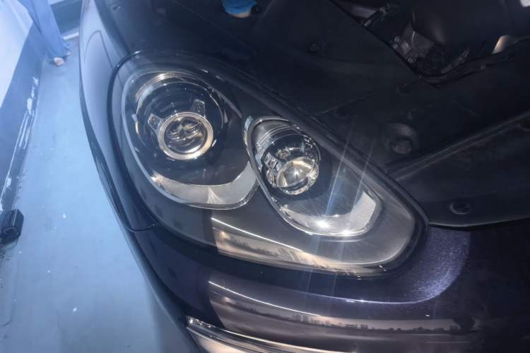 Used Porsche Cayenne 2016 Cayenne 3.0T Right Front Headlight