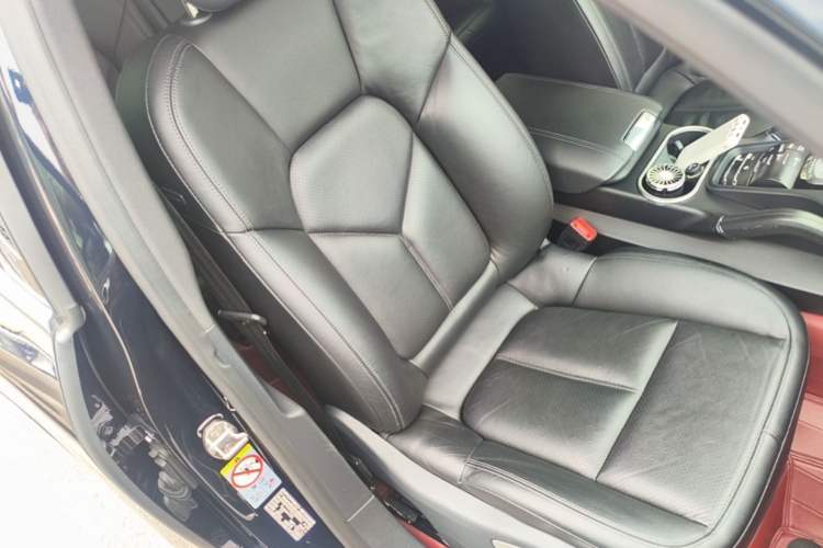 Used Porsche Cayenne 2016 Cayenne 3.0T Right Front Seat