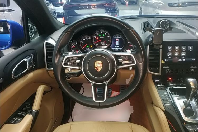 Used Porsche Cayenne 2016 Cayenne 3.0T Steering Wheel