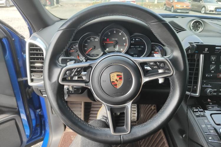 Used Porsche Cayenne 2016 Cayenne 3.0T Steering Wheel