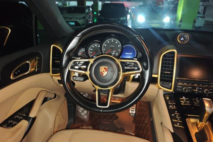 Used Porsche Cayenne 2016 Cayenne 3.0T Steering Wheel