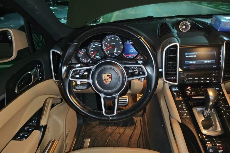 Used Porsche Cayenne 2016 Cayenne 3.0T Steering Wheel