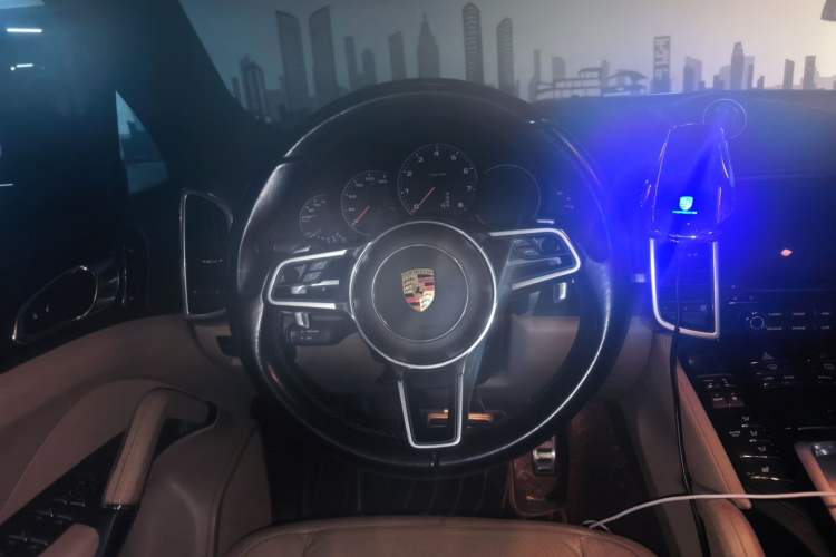 Used Porsche Cayenne 2016 Cayenne 3.0T Steering Wheel