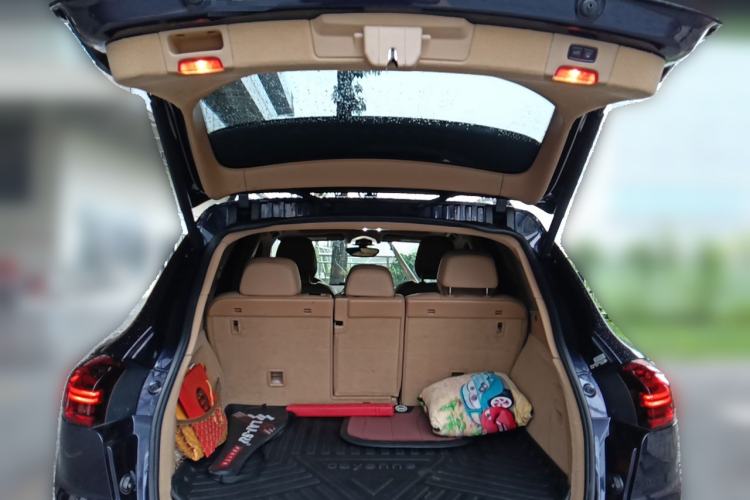 Used Porsche Cayenne  Trunk