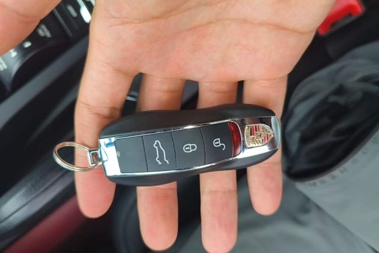 Used Porsche Cayenne 2016 Cayenne 3.0T Vehicle Key
