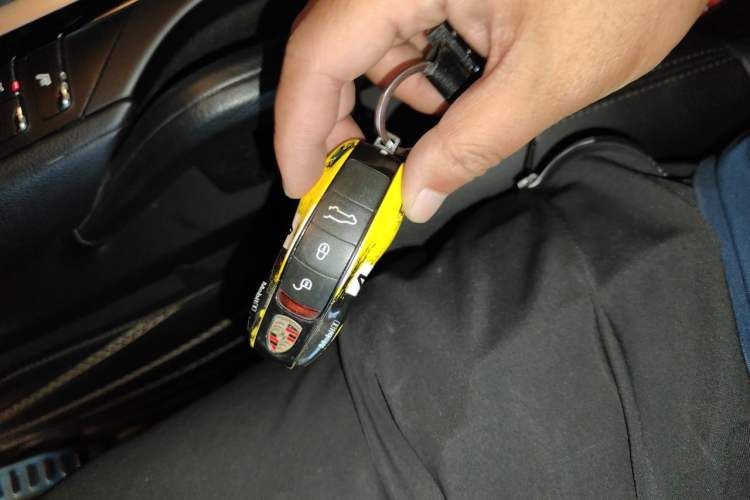 Used Porsche Cayenne 2016 Cayenne 3.0T Vehicle Key