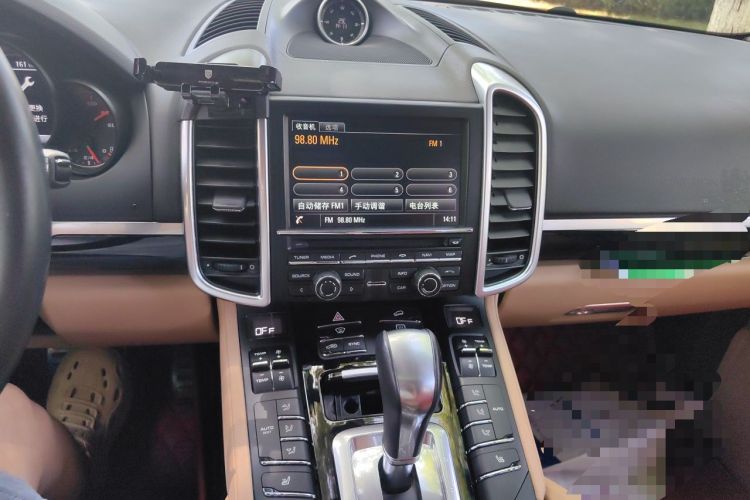 Used Porsche Cayenne 2016 Cayenne 3.0T Audio And AC Panel