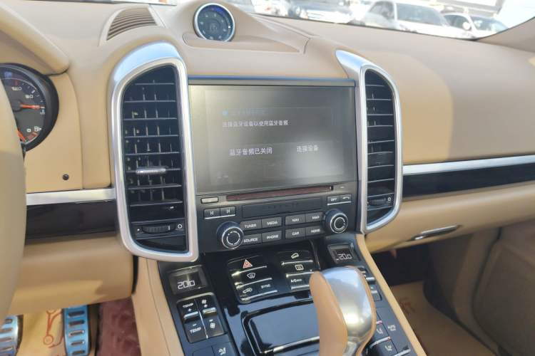 Used Porsche Cayenne 2016 Cayenne 3.0T Audio And AC Panel