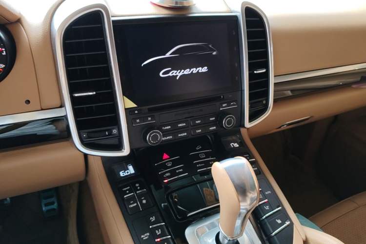 Used Porsche Cayenne 2016 Cayenne 3.0T Audio And AC Panel