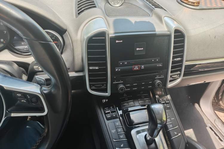 Used Porsche Cayenne 2016 Cayenne 3.0T Audio And AC Panel