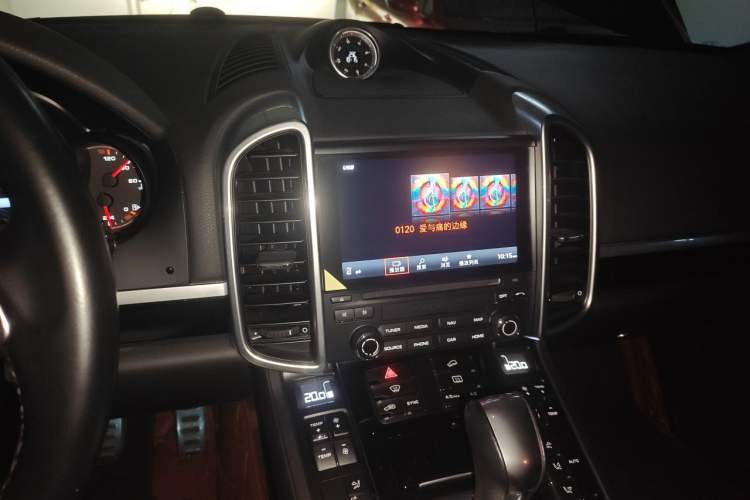 Used Porsche Cayenne 2016 Cayenne 3.0T Audio And AC Panel
