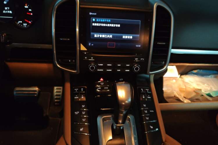 Used Porsche Cayenne 2016 Cayenne 3.0T Audio And AC Panel