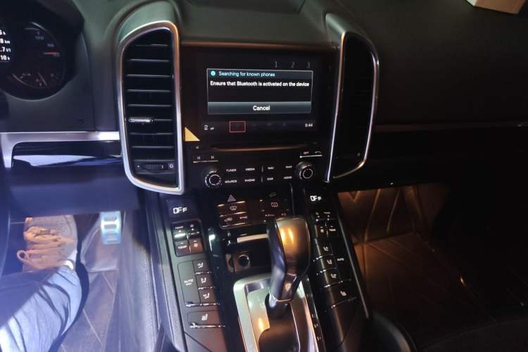 Used Porsche Cayenne 2016 Cayenne Platinum Edition 3.0T Audio And AC Panel