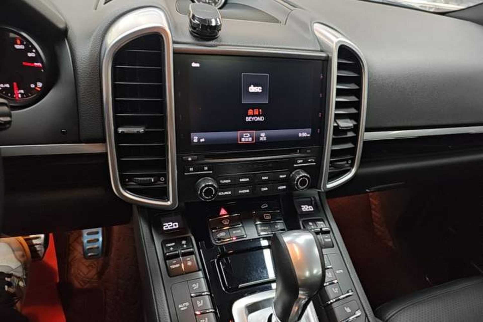 Used Porsche Cayenne 2016 Cayenne Platinum Edition 3.0T Audio And AC Panel