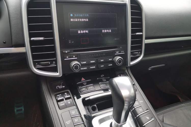 Used Porsche Cayenne 2016 Cayenne 3.0T Audio And AC Panel