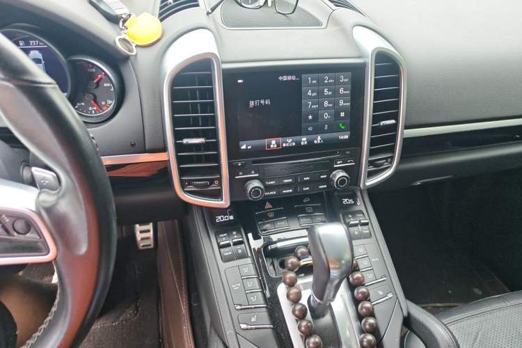 Used Porsche Cayenne 2016 Cayenne 3.0T Audio And AC Panel