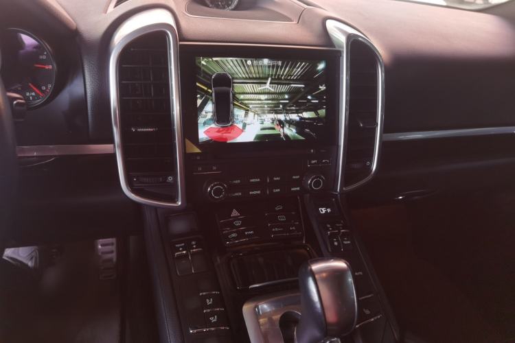 Used Porsche Cayenne 2016 Cayenne Platinum Edition 3.0T Audio And AC Panel