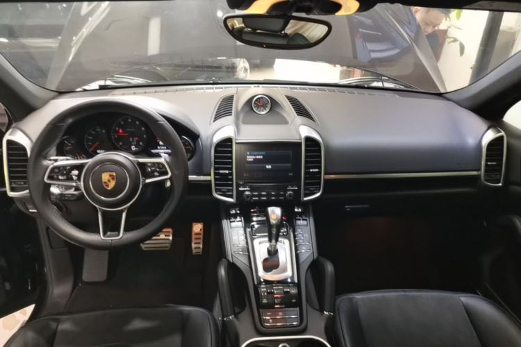 Used Porsche Cayenne 2016 Cayenne 3.0T Center Console