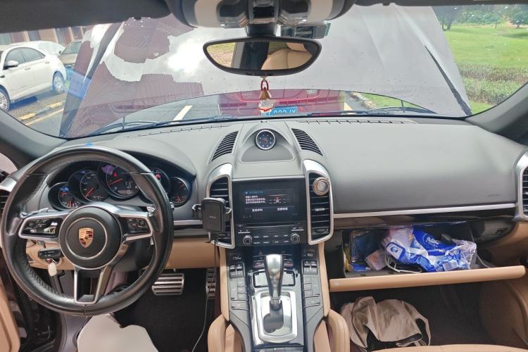 Used Porsche Cayenne 2016 Cayenne 3.0T Center Console