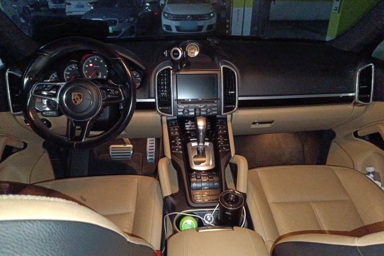 Used Porsche Cayenne 2016 Cayenne 3.0T Center Console