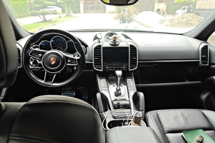 Used Porsche Cayenne 2016 Cayenne 3.0T Center Console