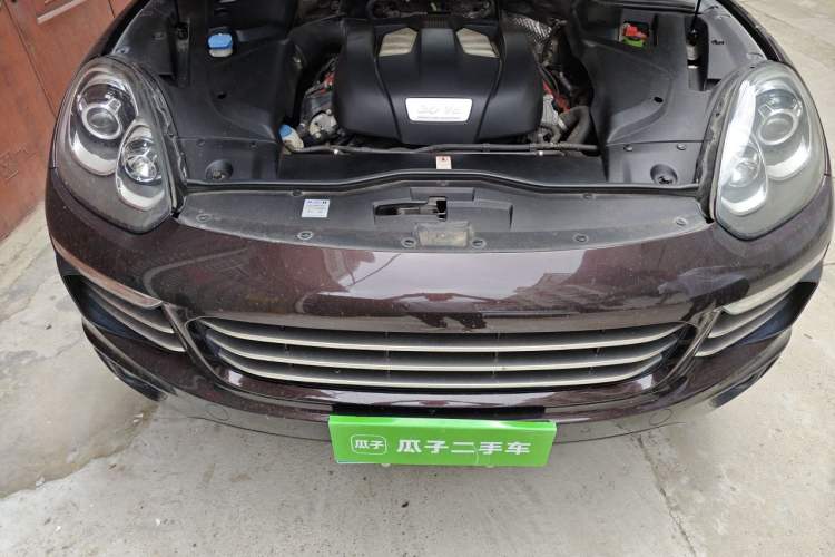 Used Porsche Cayenne 2016 Cayenne 3.0T Engine Bay