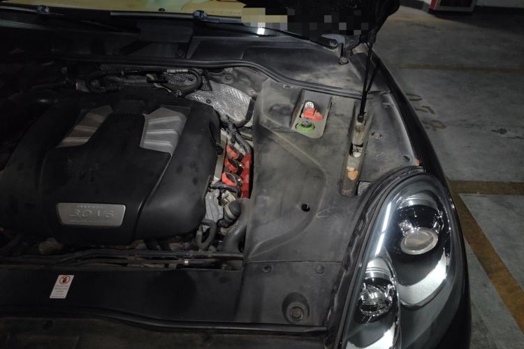 Used Porsche Cayenne 2016 Cayenne 3.0T Engine Bay Left