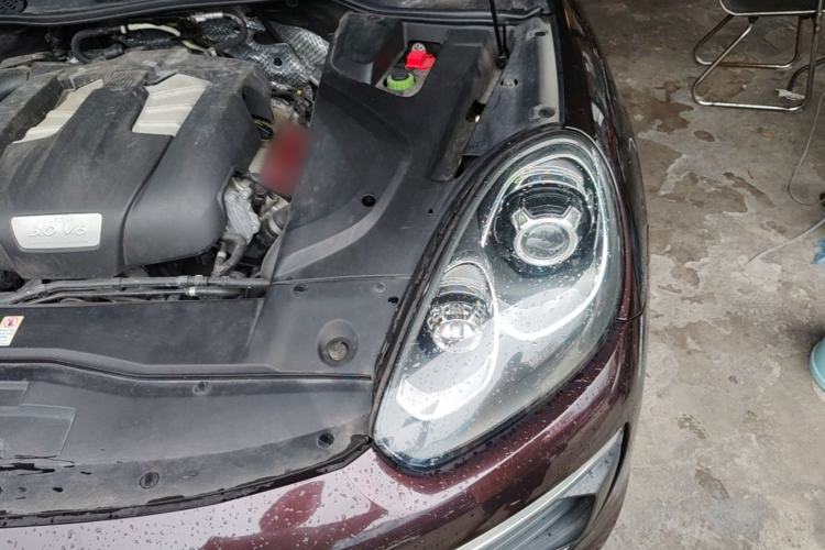 Used Porsche Cayenne 2016 Cayenne 3.0T Engine Bay Left